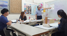千代外語補習班專任教師 本池 隆